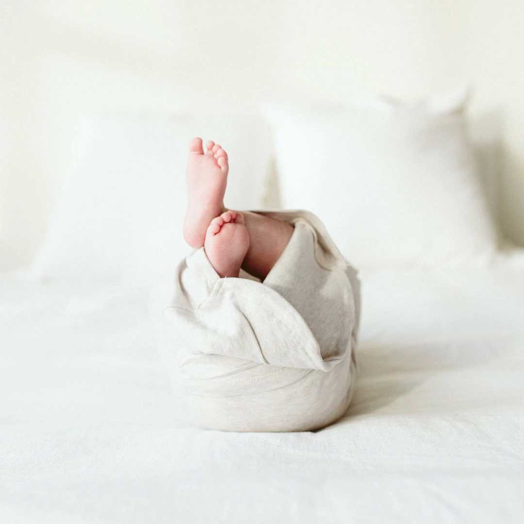 Goumi Kids Preemie + Newborn Storm Gray Bamboo Organic Gown 5 Goumi Kids Preemie + Newborn Storm Gray Bamboo Organic Gown