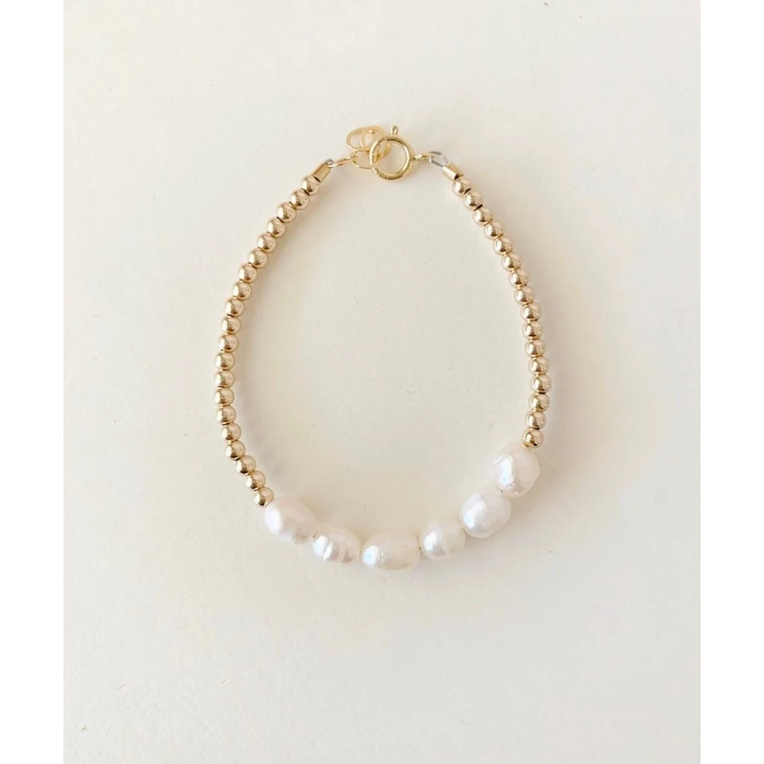 Little Lunds Co Jewelry Gold + Pearls Bracelet 3 Little Lunds Co Jewelry Gold + Pearls Bracelet