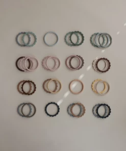 Mushie Toys Linen + Peony + Pale Pink Pearl Teething Bracelet Set