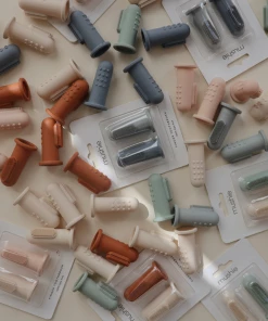 Mushie Bath Goods Tradewinds + Stone Finger Toothbrush