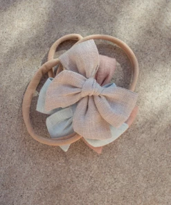 Mae + Skye Hazel Wood Mini Pinwheel Bow Nylon Headband