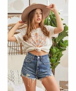 J+j Graphic Tees Nashville Cream Tee