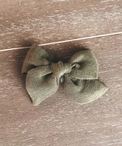 Mae + Skye Linen Moss Mini Pinwheel Bow Hair Clip Headwear