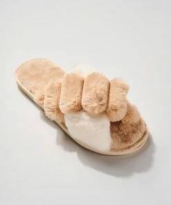 J+j Beige Faux Fur Slippers